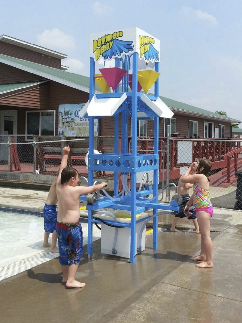 Downpour Derby Kids playing Water Wars family fun balloon launching game with Depth Charge system